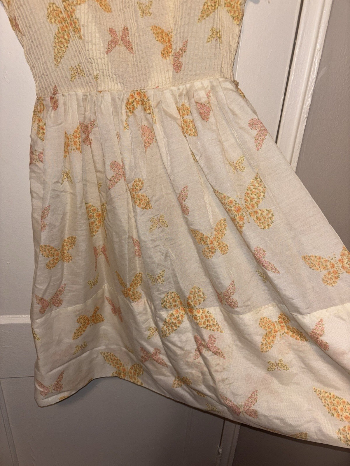 Vintage 1950s L’Aigion Scoop Neck Short Sleeve Pleat Butterflies Print Dress