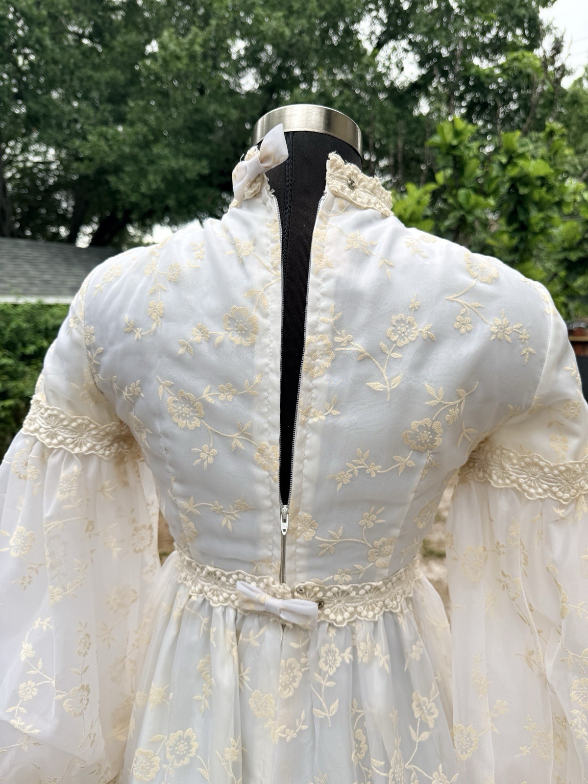 Vintage 1960s Lorrie Deb Floral Balloon Sleeve Prairie Princess Wedding Dress