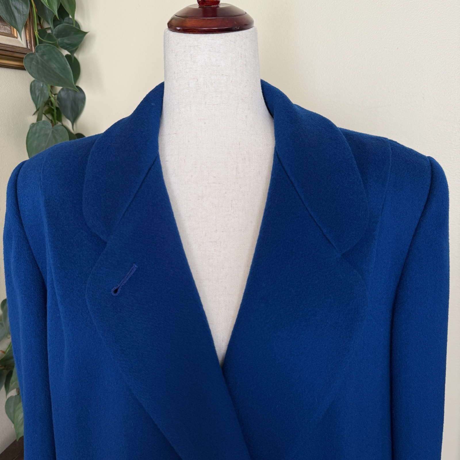 Vintage Alorna by Forstmann Cobalt Blue Wool Coat Petite Gorgeous Lining