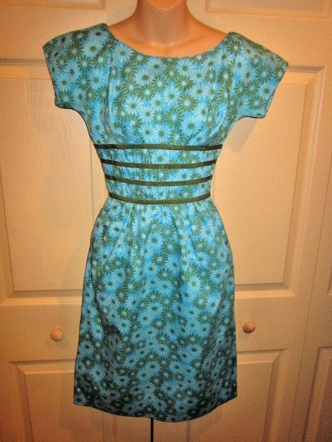 VTG MOD DRESS SIZE 0/2 JOAN MILLER JUNIOR DRESS & SHEATH MOD FLOWER DRESS GROOVY