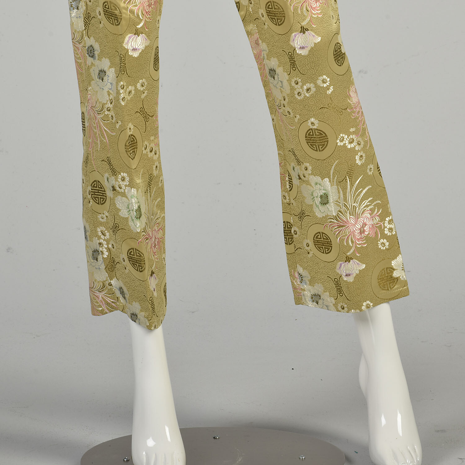 Medium 1990s Gold Embroidered Two Piece Matching Set Floral Blouse and Pants