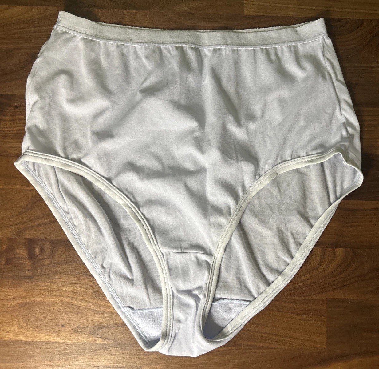 Vtg Warners not so innocent nudes hi-cut brief panties 05128 Sz 9 Baby Blue