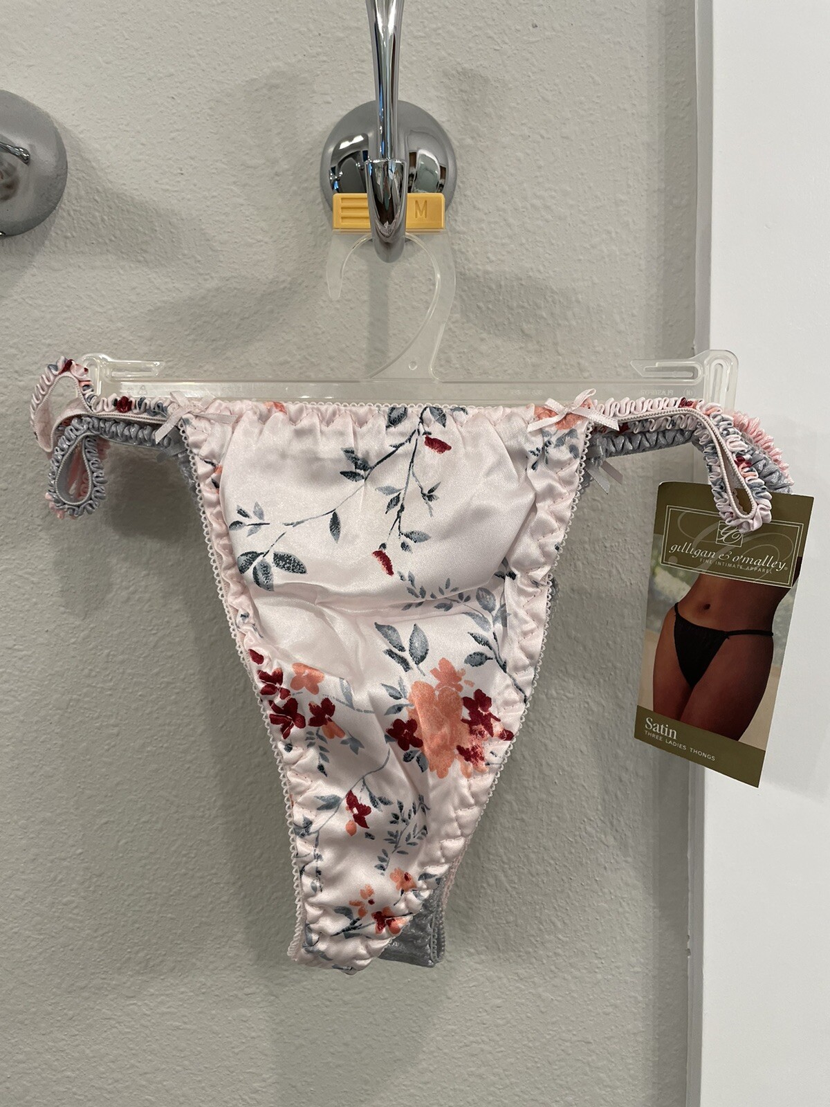 Y2K Gilligan & O’Malley 3 Pack Satin Thongs Panty M Silky String Bikini 90s
