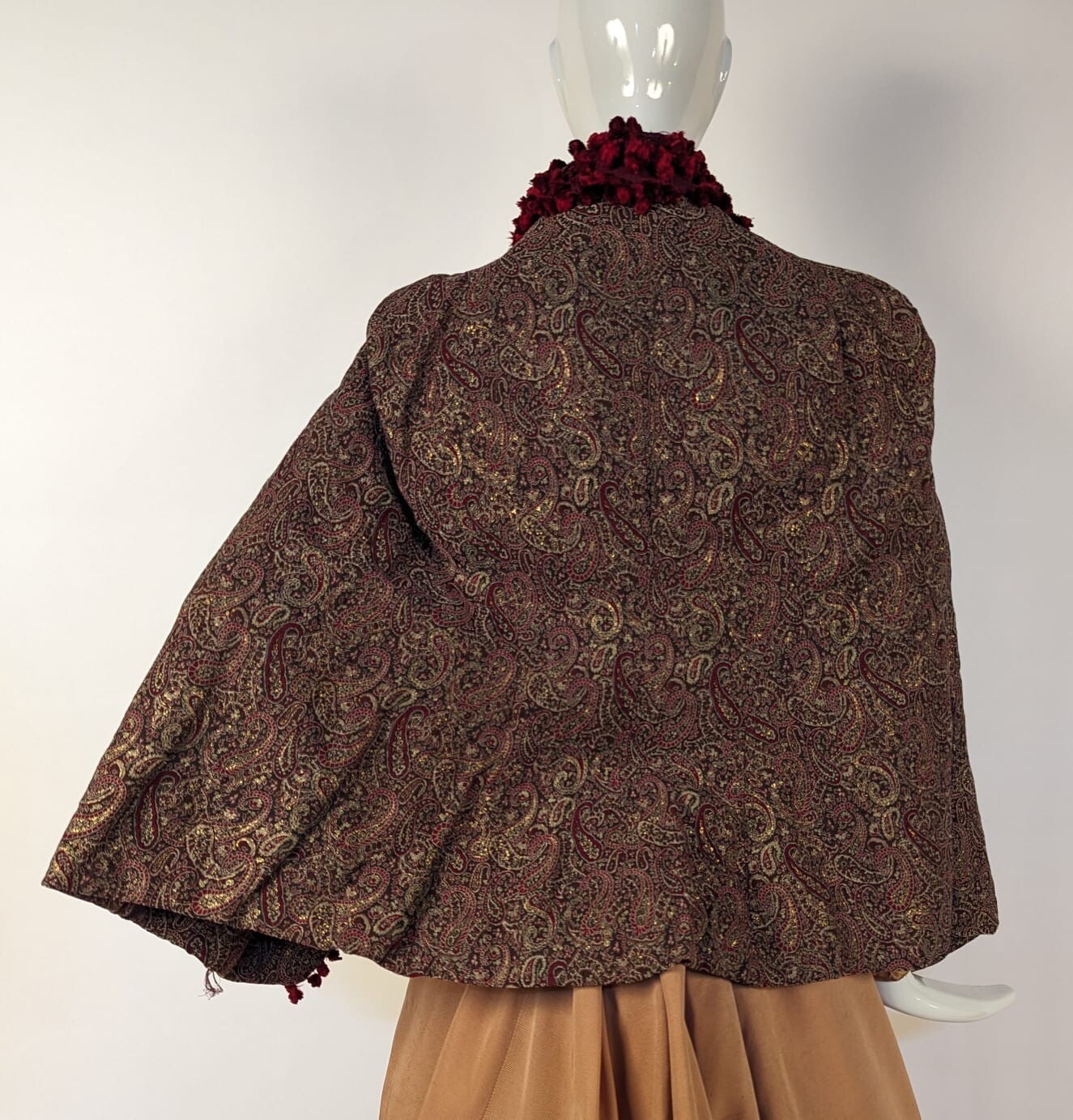 VICTORIAN 1870’S METALLIC GOLD LAME PAISLEY BUSTLE CAPE W SCARLET RED CHENILLE 