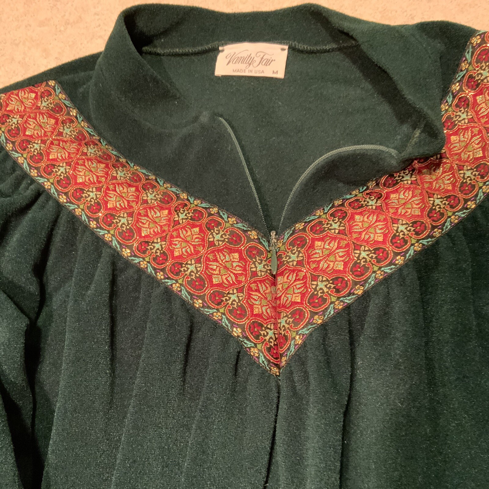 Vanity Fair Vintage Green Velour Robe Gold Floral Trim Ladies Md Pockets USA