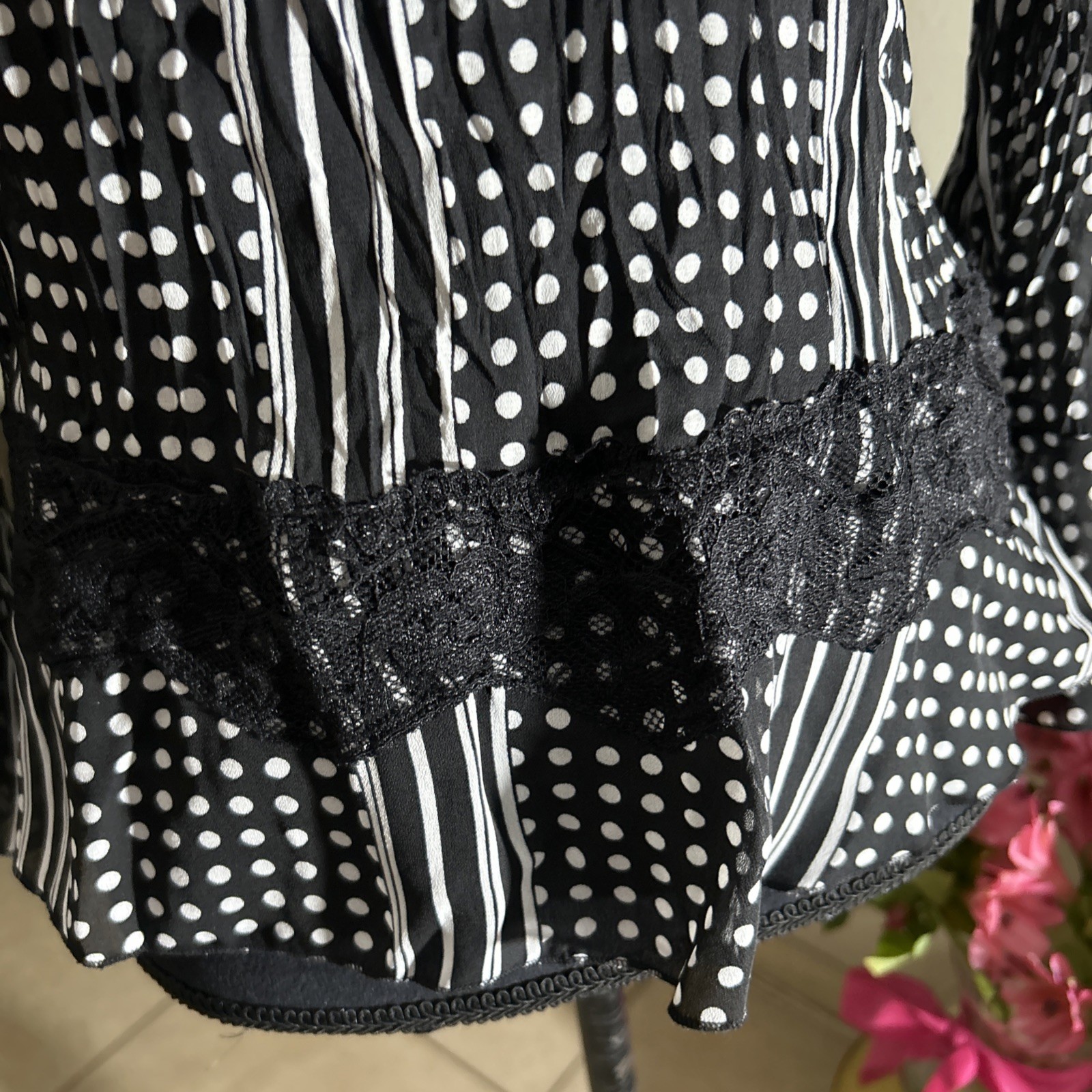 VNTG~ Y2K Robbie Bee Womens Tie Front~Black~White Blouse~Lace~Fairy Whimsy~Sz M
