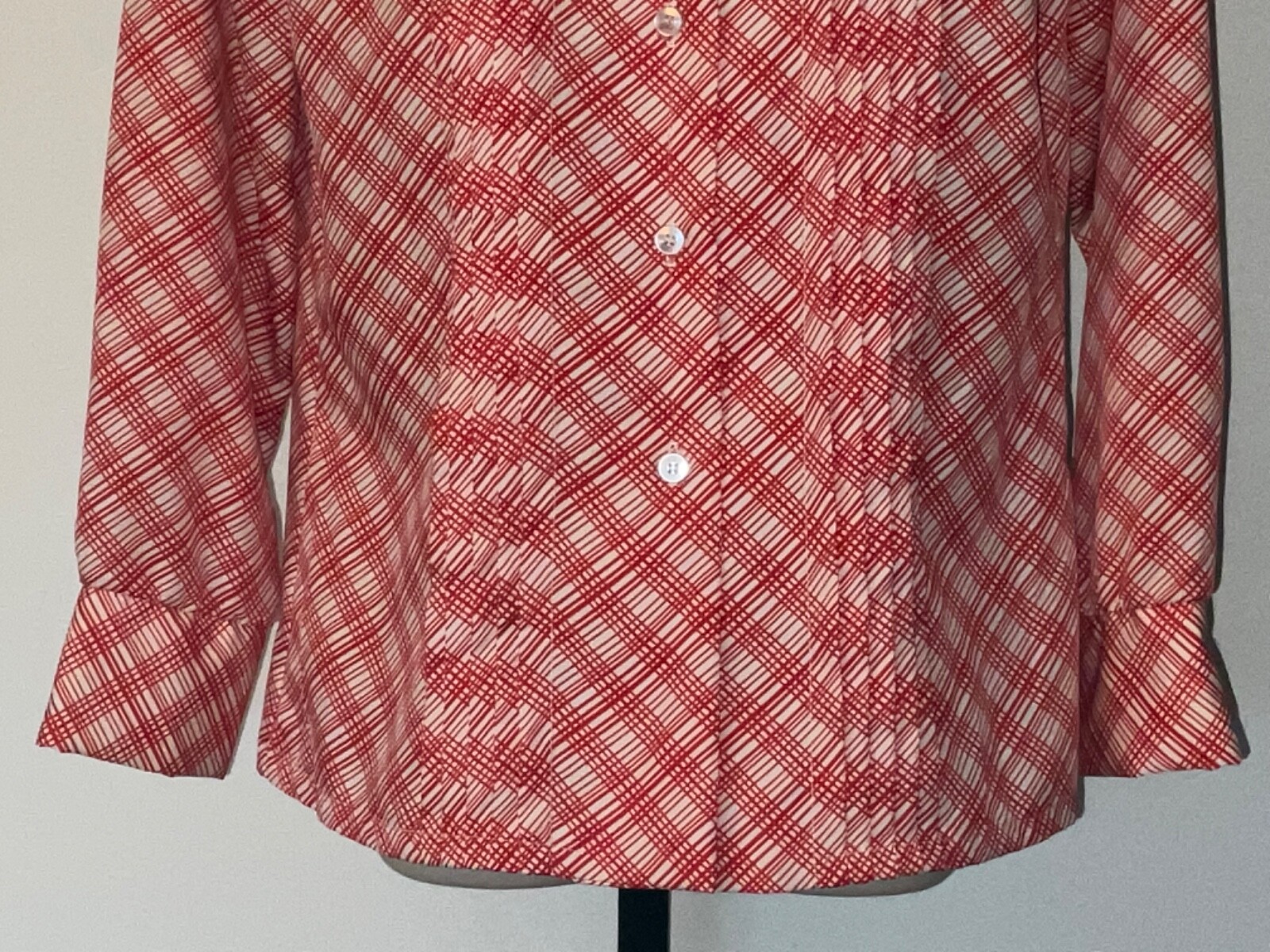 Vintage STYLED by TERRY CHICAGO Red & Ivory White Plaid Pleated Front Shirt Top