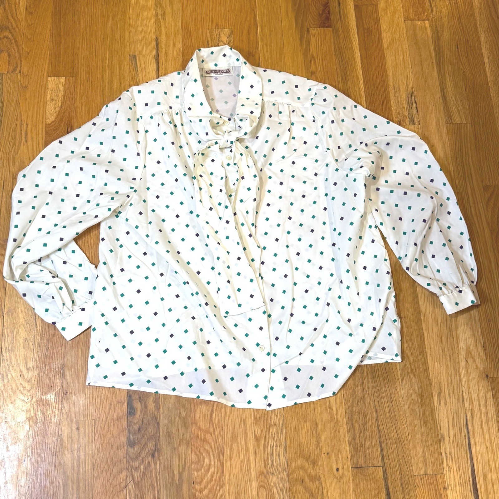 Smith & Jones For Her Vintage Tie Neck Blouse Cream Diamond Print Long Sleeve