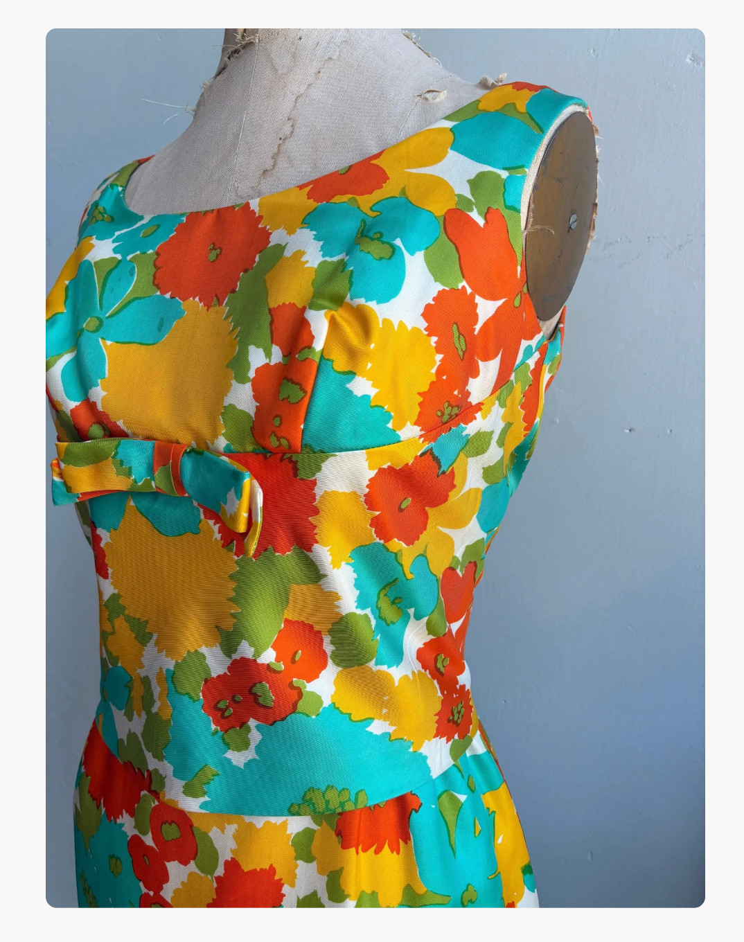 1960s GORGEOUS Vintage Bright Floral Silk Wiggle Dress by Miss Brooks New York M