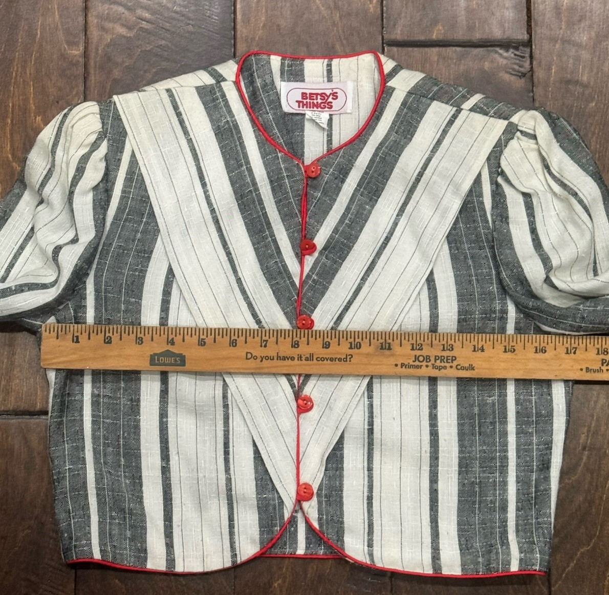 Vintage Betsy’s Things Pin-up Style Long sleeve Top Retro Red USA Made