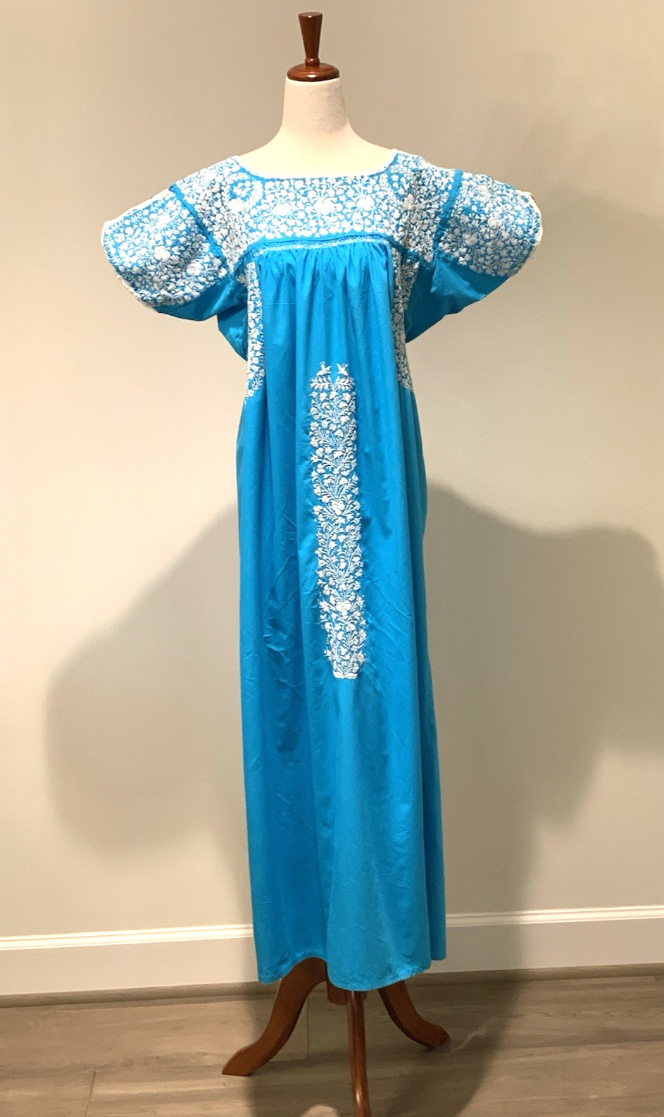 Vintage Oaxacan Mexican Sky Blue Hand Embroidered Maxi Dress M/L
