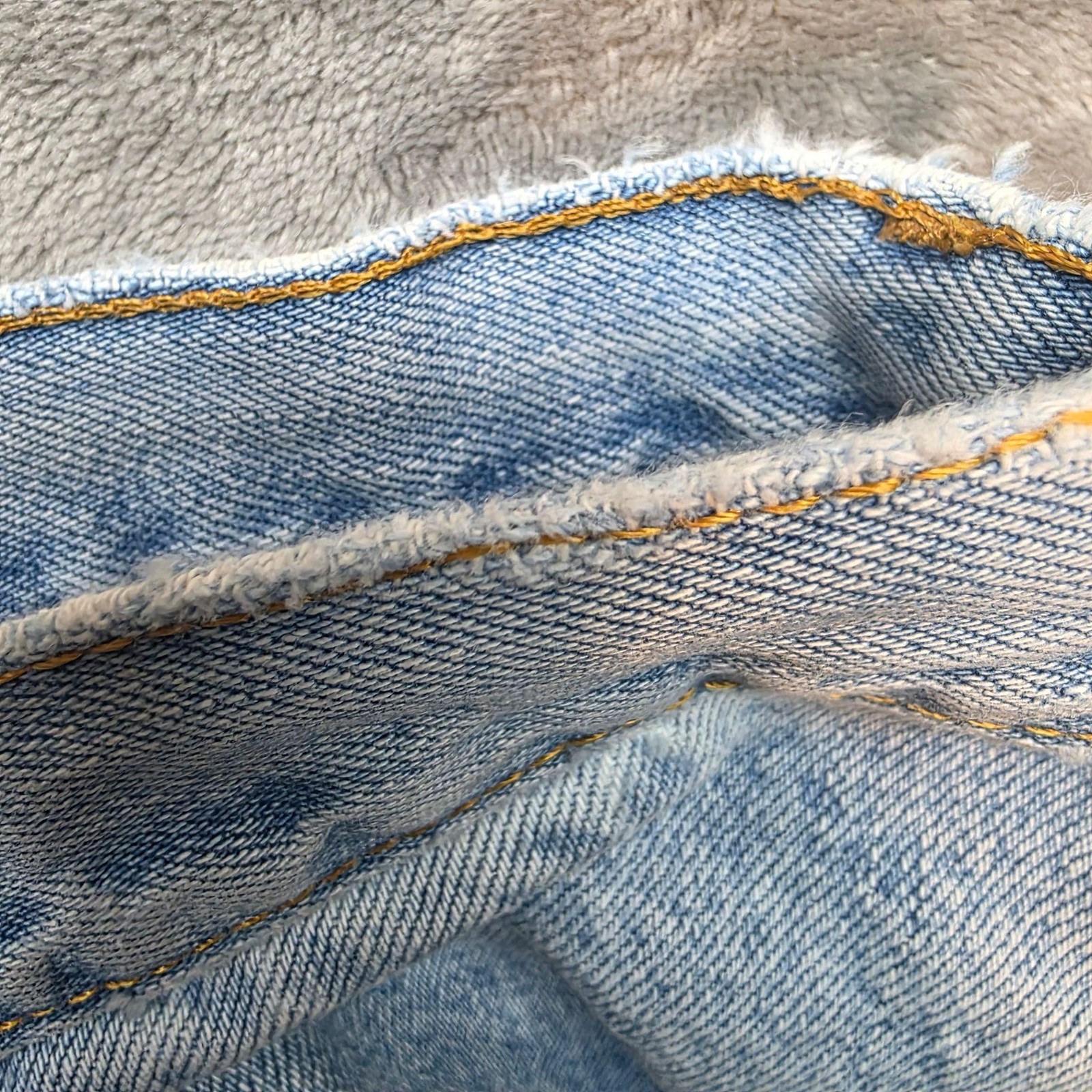 Levi’s 550 Jeans Womens 16 M Blue Light Wash Classic Relaxed Denim Vintage