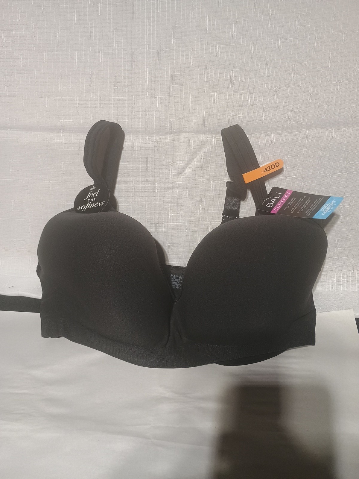 Bali Comfort Wireless Bra, 42DD, Black, Adjustable New