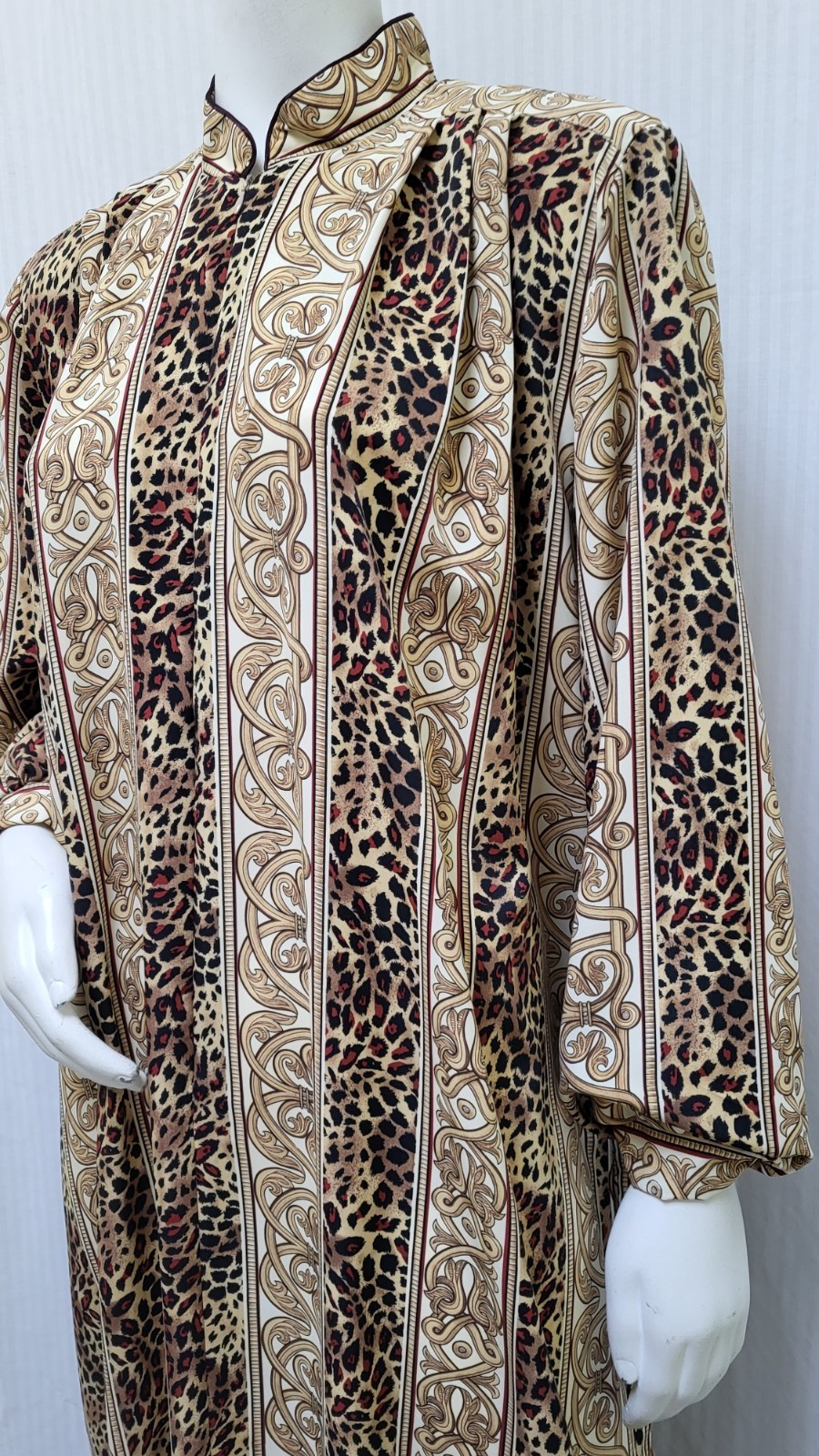 Vintage RUTH NORMAN New York Saks Fifth Ave Animal Print Caftan Lounge Dress