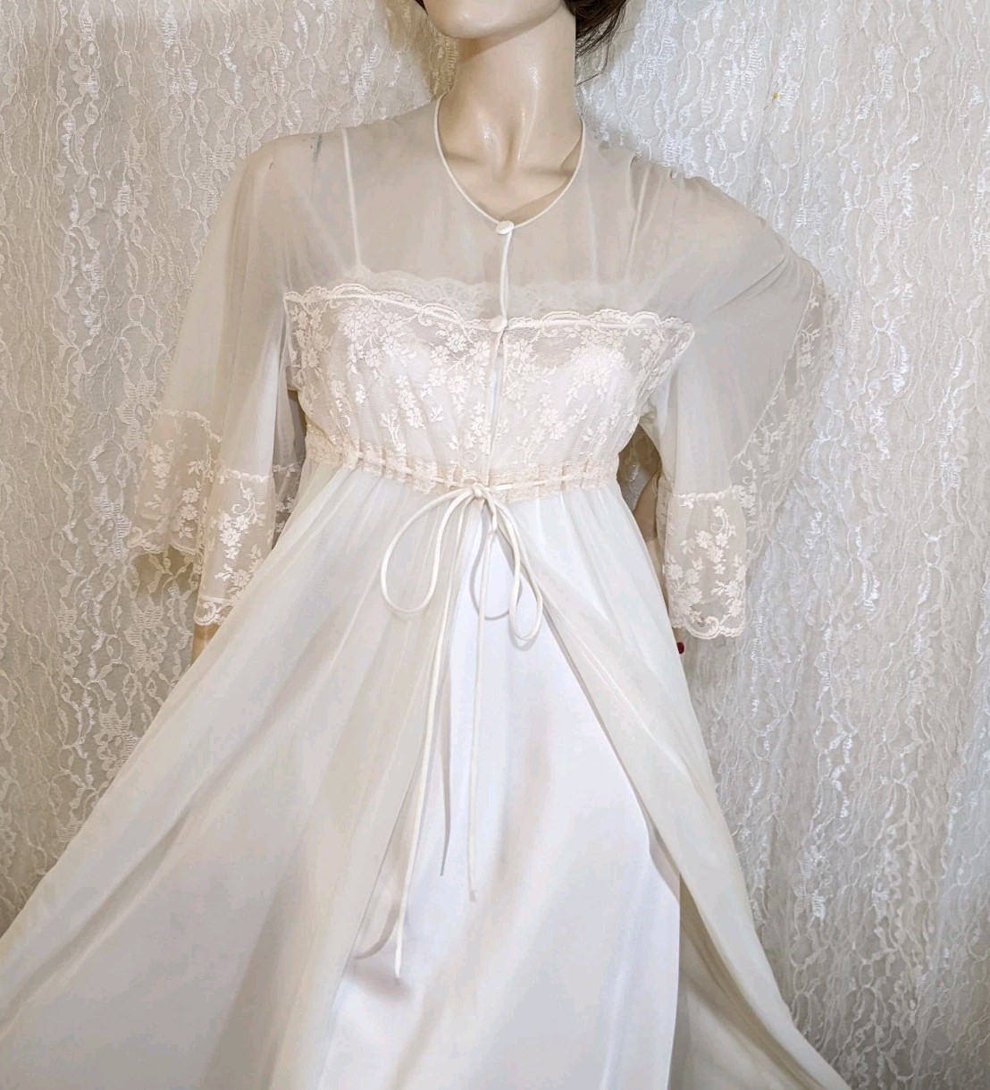 VTG Intime DBL Chiffon Lace Peignoir Robe Lingerie Satin Nightgown Blended Set M