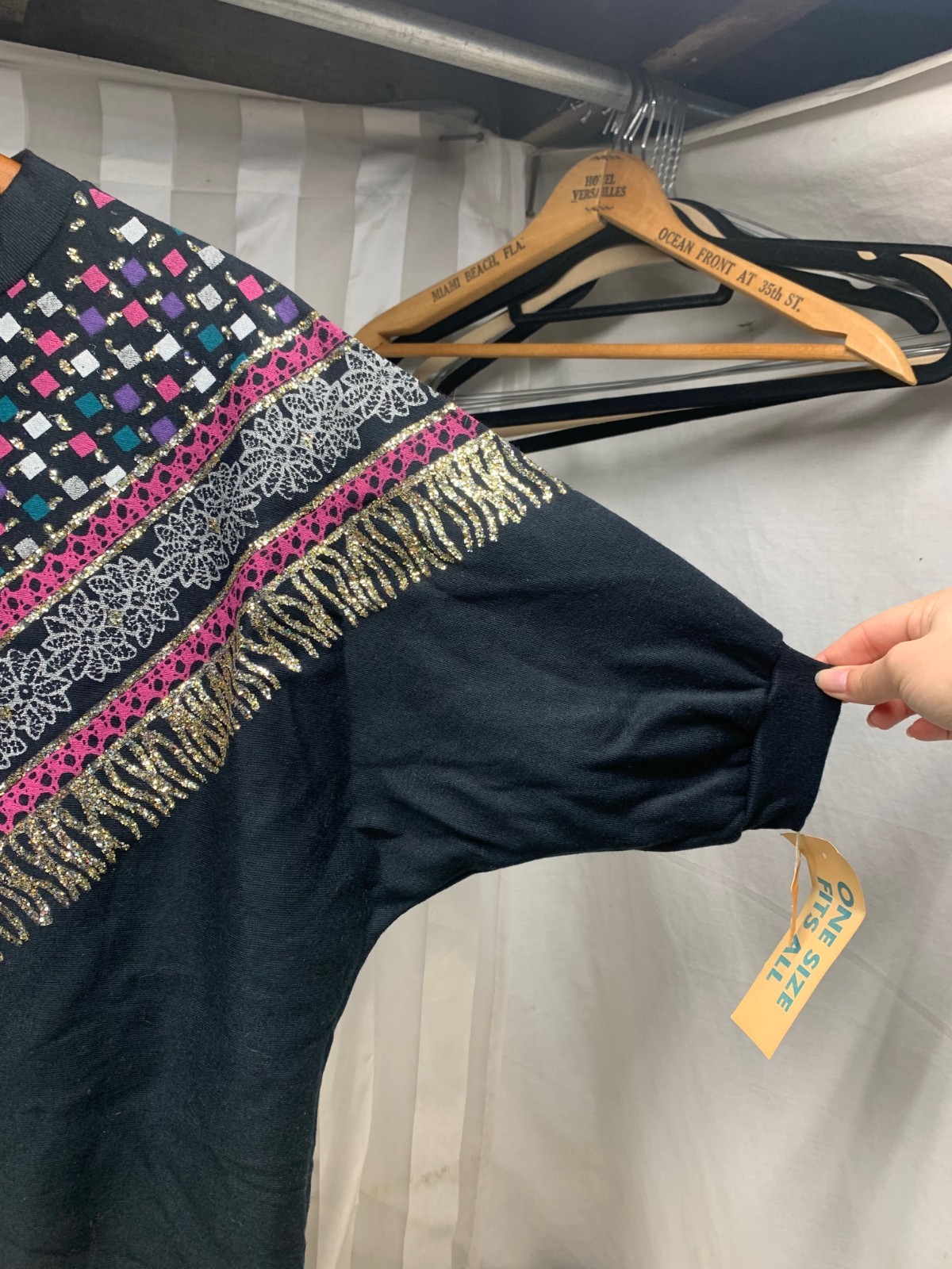 Vintage 1980s-1990s Tee Dee’s Sparkly Geometric Top Sweatshirt One Size