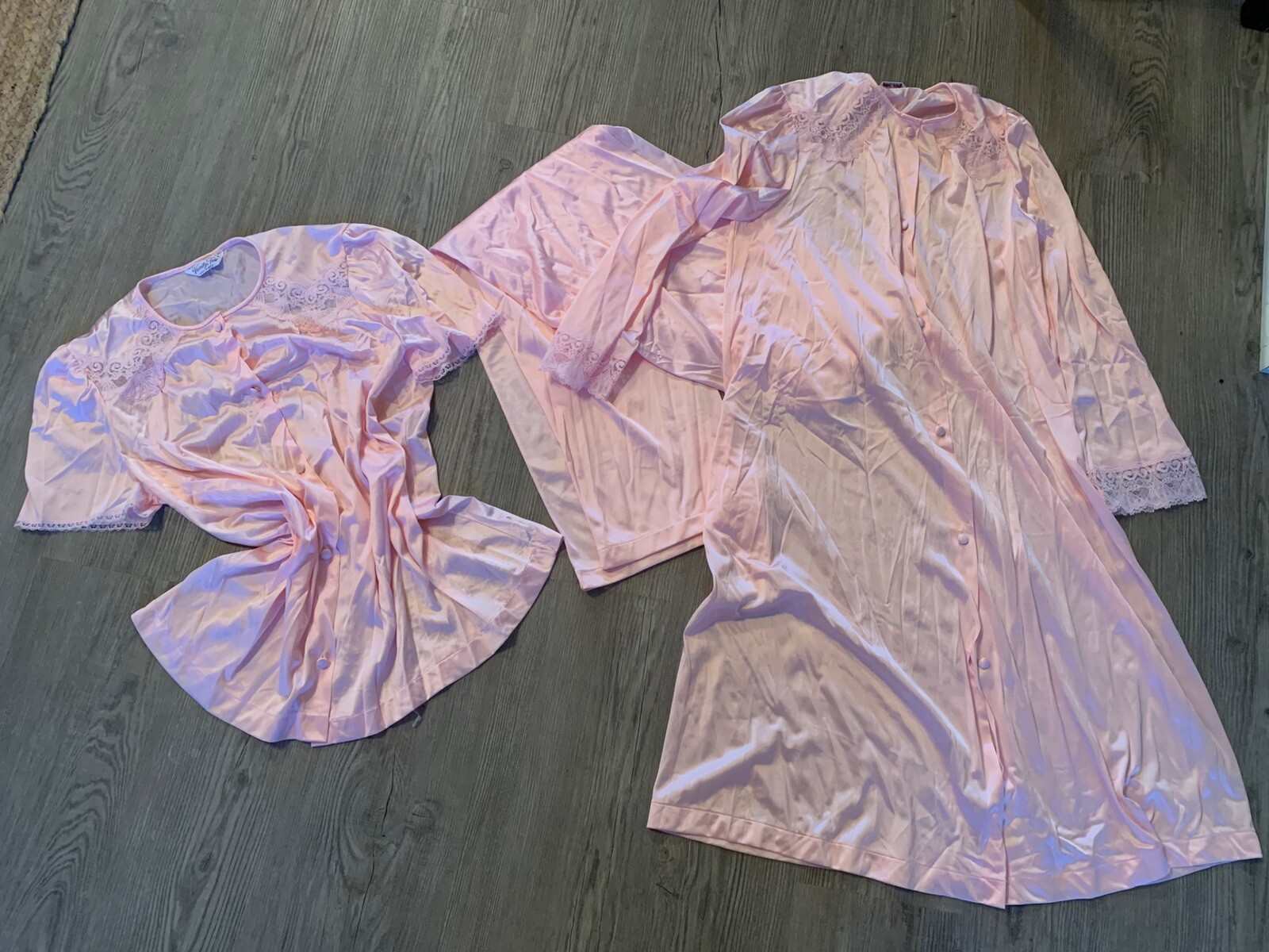 Vintage Vanity Fair 3 Pc Pajama Set Sz Small 100% Nylon Antron Soft Pink Beauty