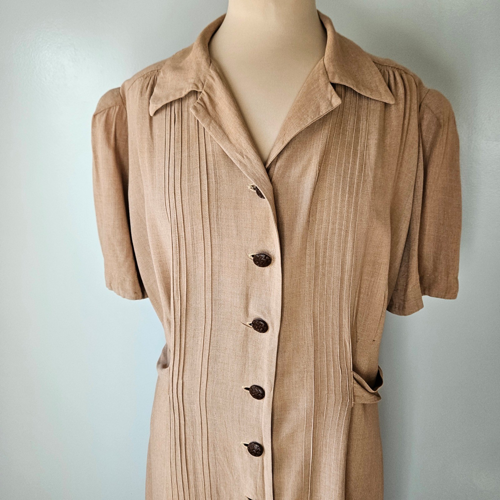 Teca Spun Rayon Pintuck Day Dress Tan Short Sleeve Vintage 1940s WWII Era XL