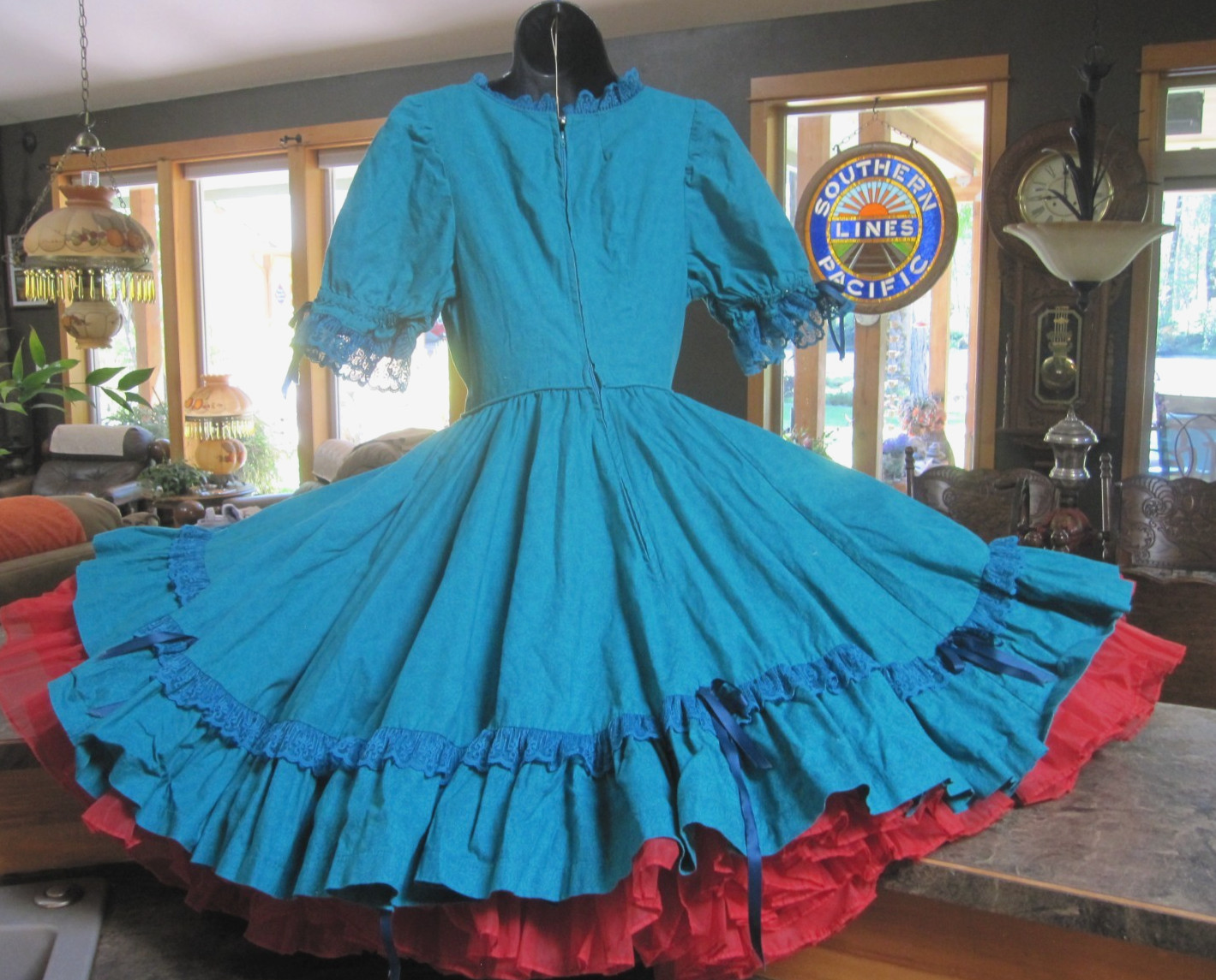 Vtg SQUARE DANCE PRAIRIE DRESS Winter Green 5.5 “Ruffle &lace at bottom Sz 12/14
