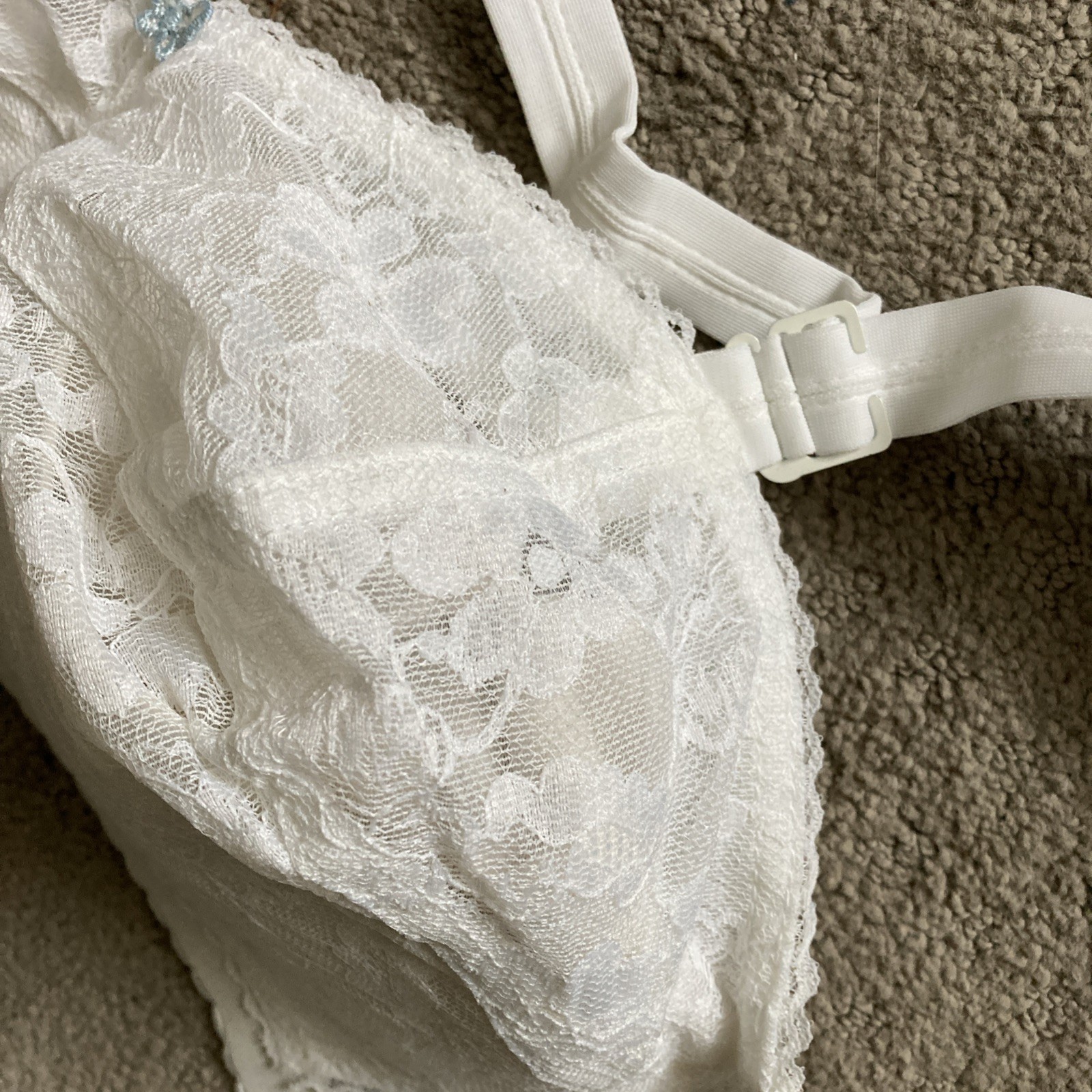 VTG Cameo Coutures White Nylon Lace Bra Pinup Bullet 32DD High Lift Style 707