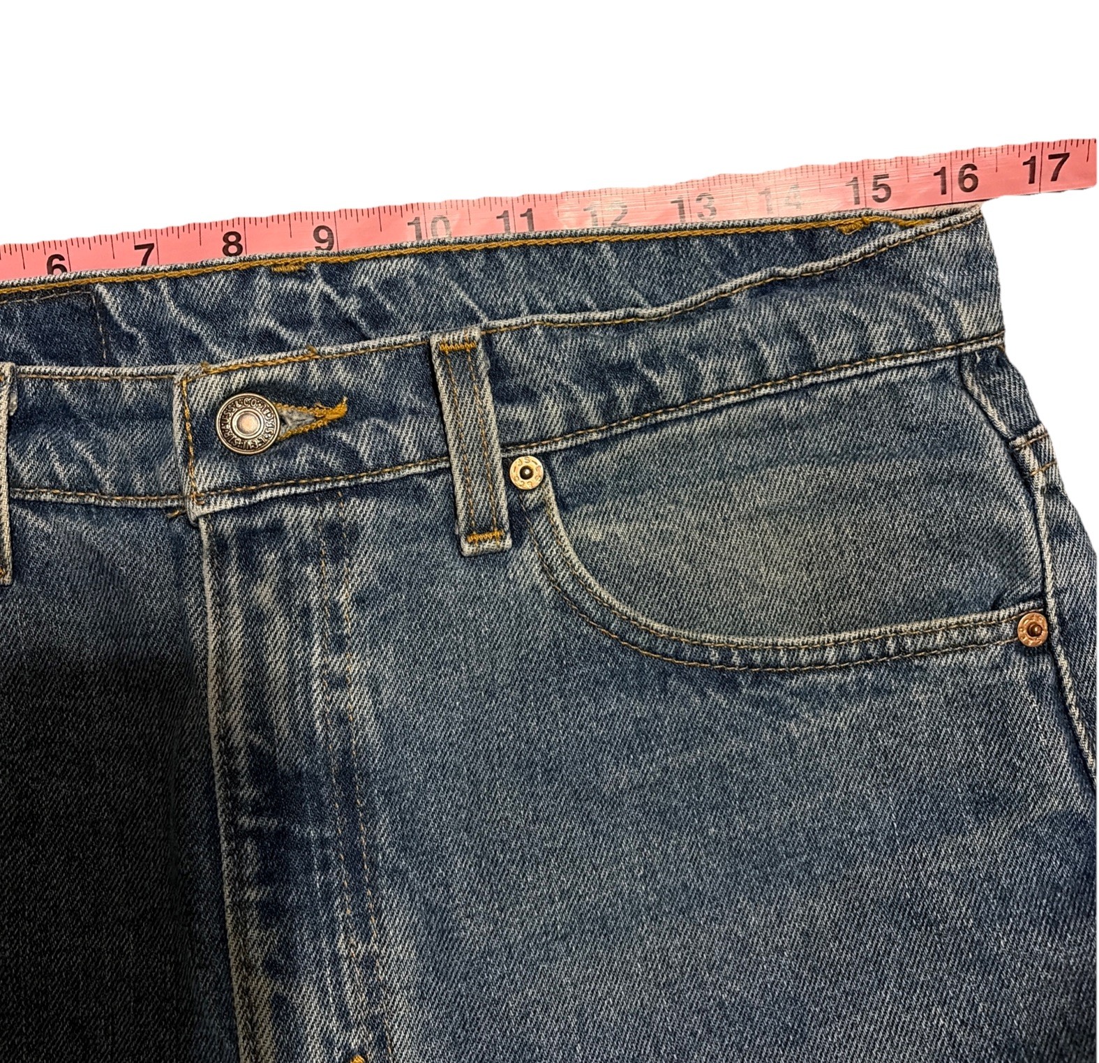 Vintage Levis 505 Womens 32×30.5 Blue Jeans Denim Straight Medium Wash USA Made