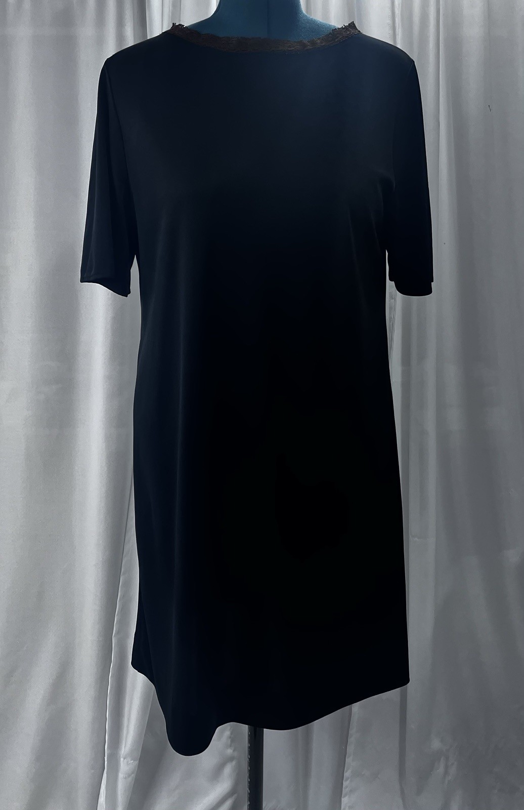 Vintage Anthony Richards Black Dress With Lace Neckline Size 14 1/2