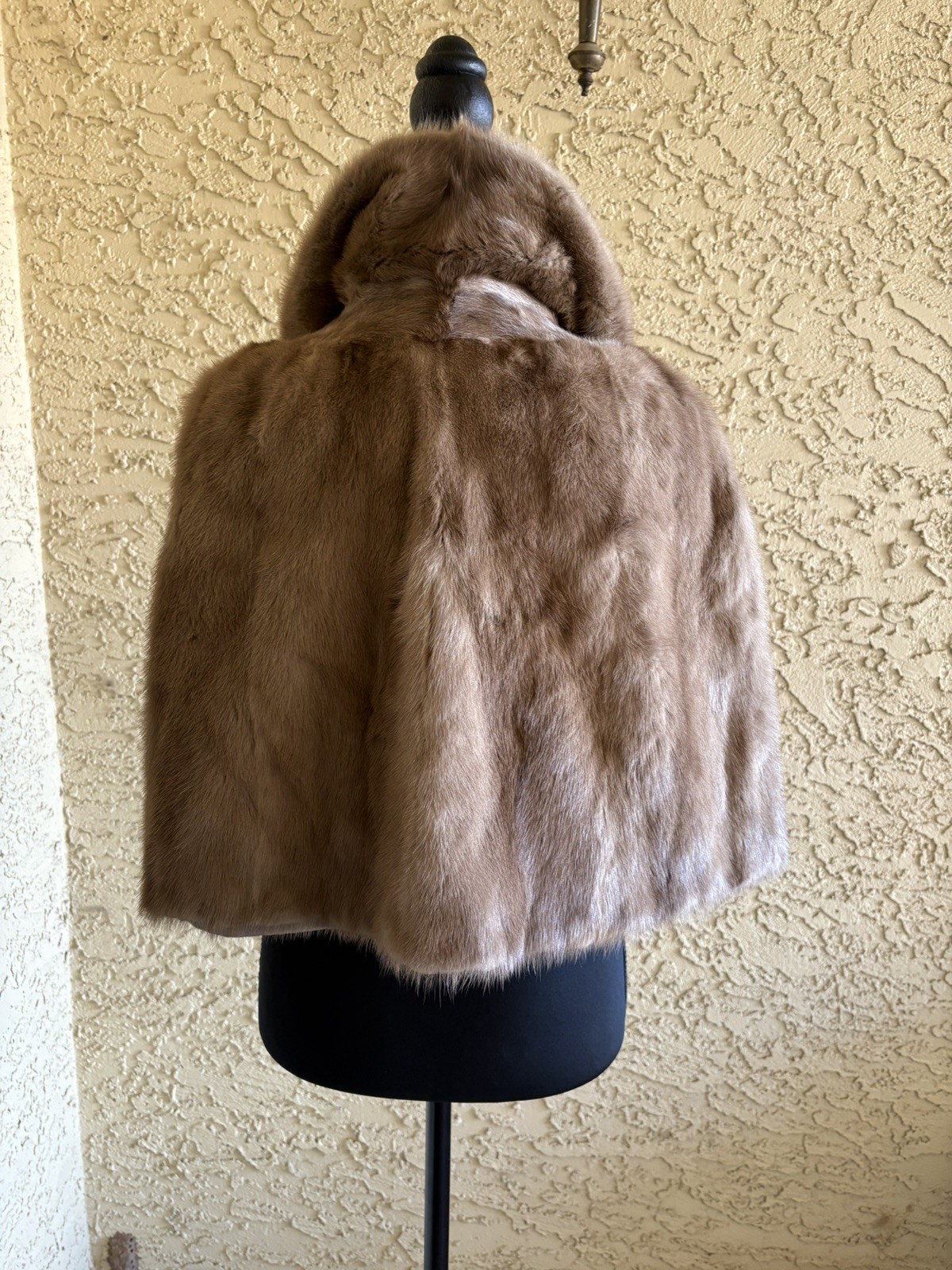 Vintage BELMAN Diamond Mink Cape Shawl Type Gorgeous Light Brown & Cream Color