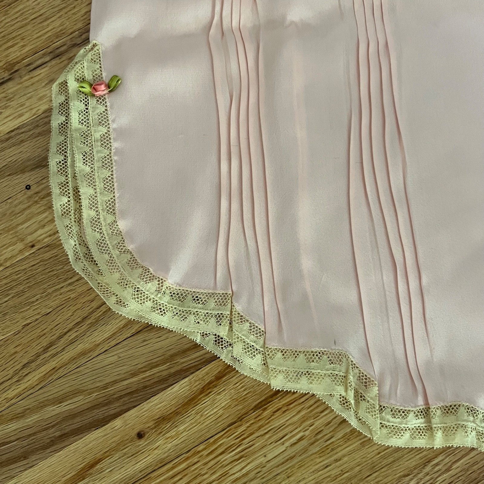 Vintage Sexy Lingerie 1930’s 40’s pink silky pants lace lingerie boudoir shorts