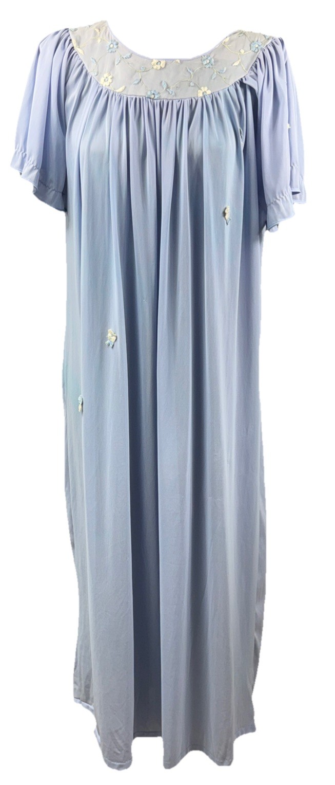 Vintage Charmode Sears Roebuck Gown Size Medium Embroidered Flowers Nylon Tricot