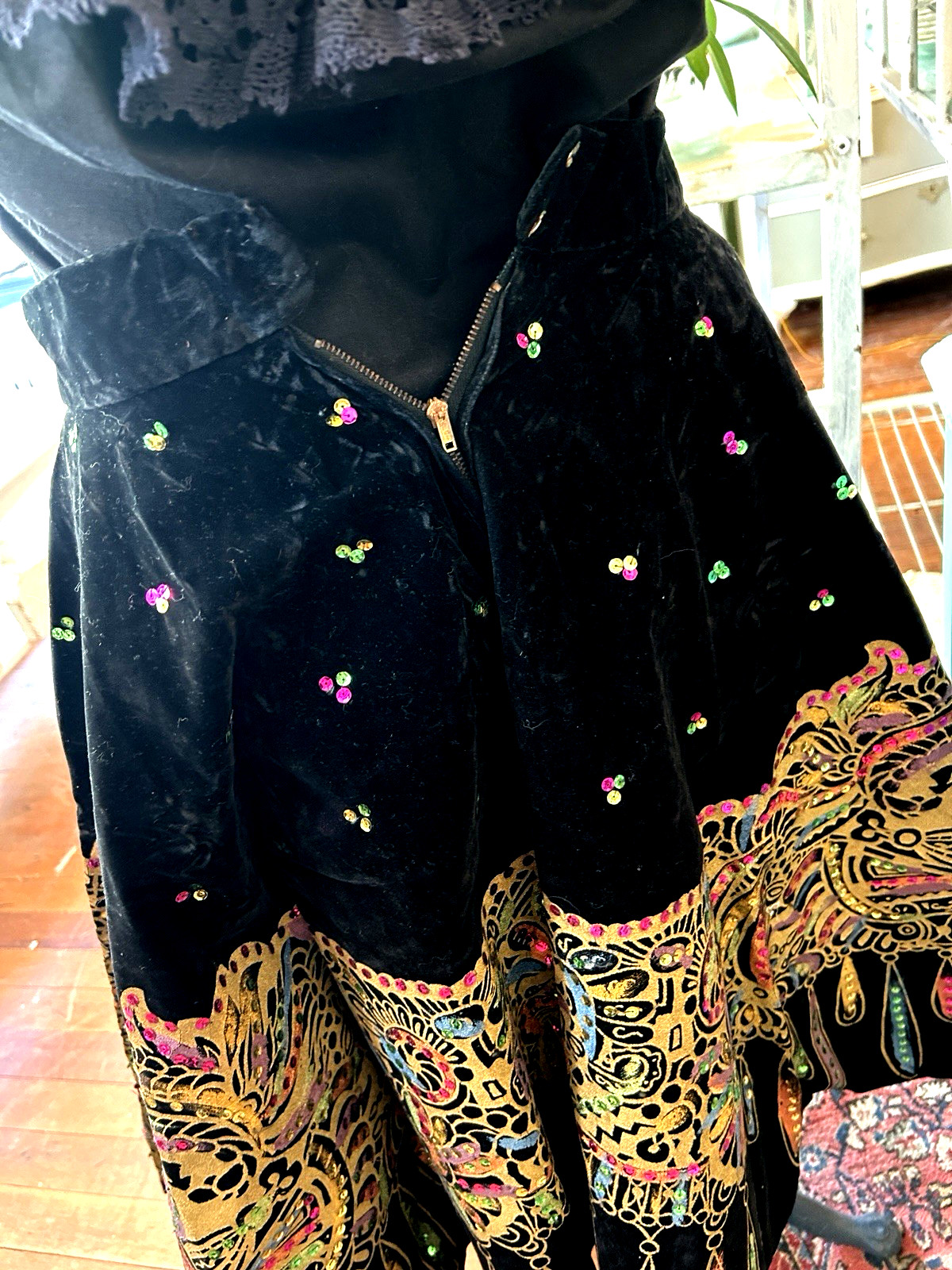 Vintage Mexican Velvet Folklorico Skirt/Blouse Set Cinco de Mayo Top 116″ Sweep