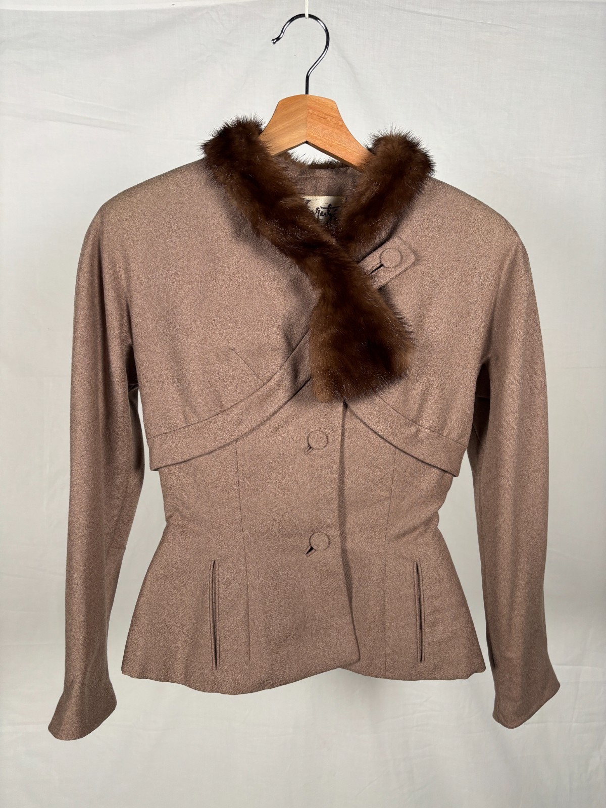 1940s Haggarty’s Beverly Hills Wool Tan New Look Style Jacket with Fur Trim