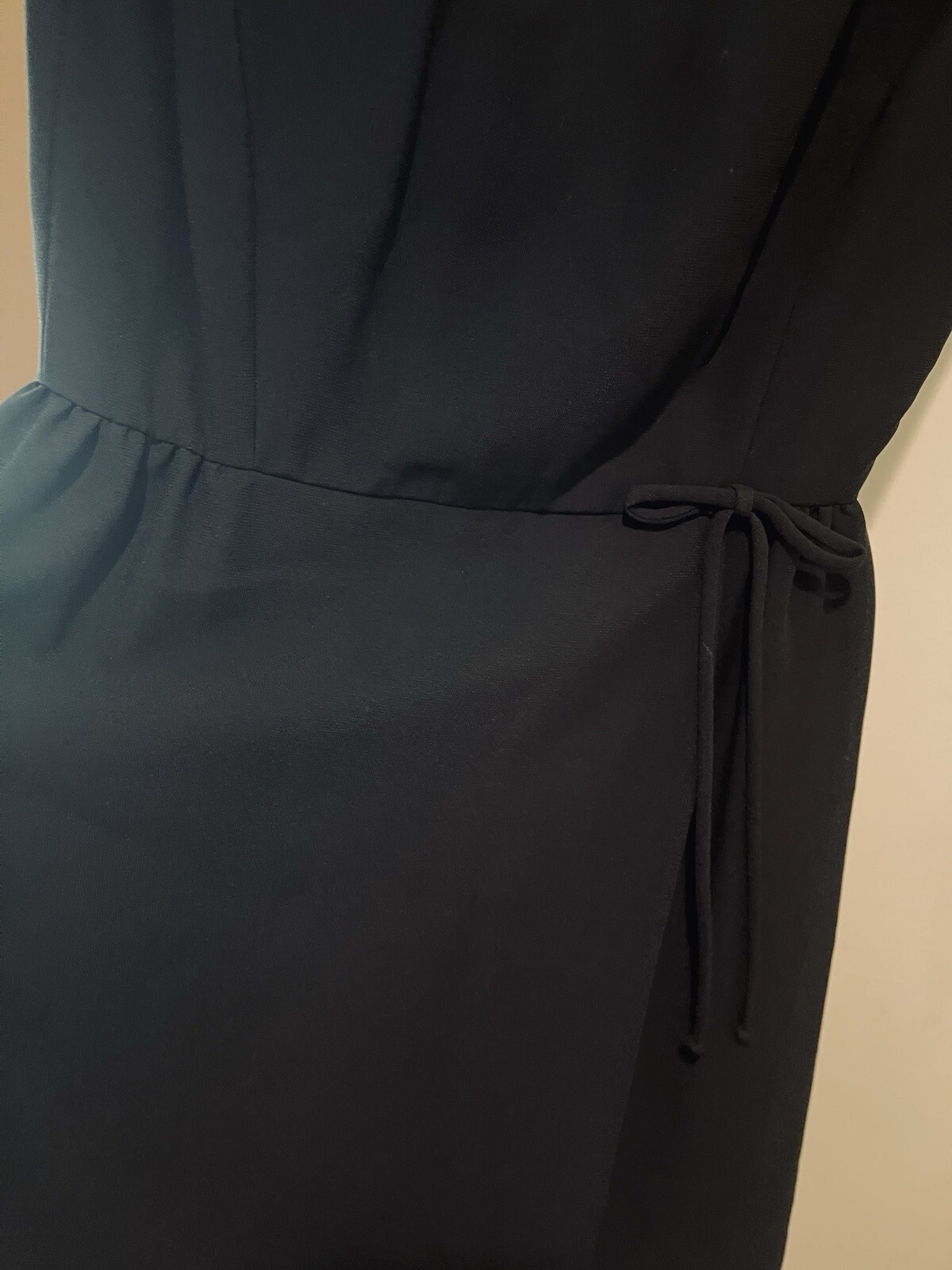 Vintage 50s Fitted Black Sheath Dress Union Tag Zip B33 W25 XS S Audrey Hepburn