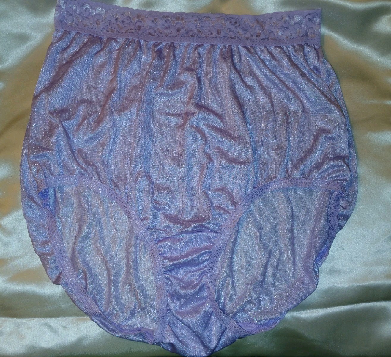 Vintage Hanes Purple Satin Nylon Silky Floral Lace Hi-Cut Brief Panties M 8 EUC