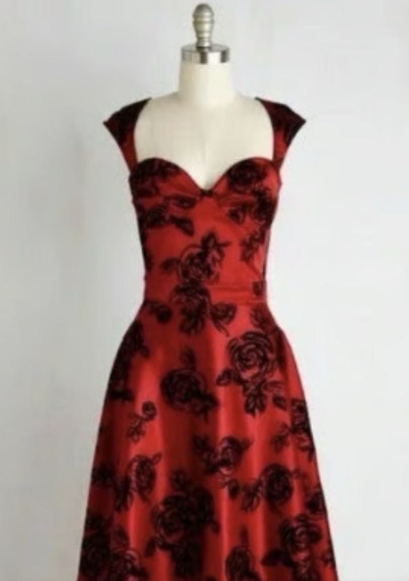 Bettie Page Vintage 1950’s Red Pinup Fit n Flare Dress w Black Velvet Roses 10