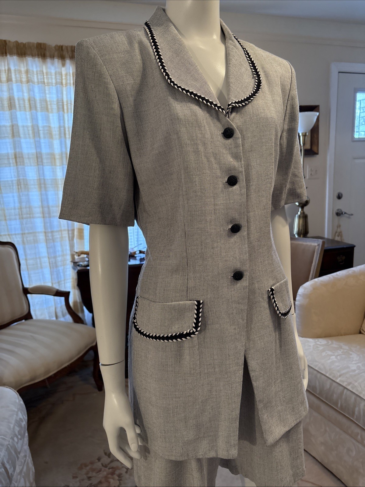 VTG John Roberts BLACK/WHITE Tweed embroidered Dressy Shorts Culottes Jumpsuit M