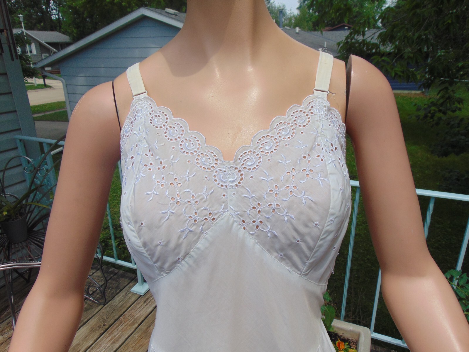 Vtg 50s White Cotton Eyelet Slip 42B