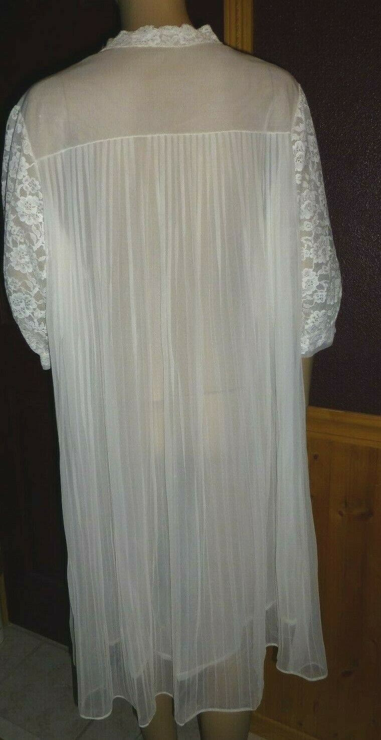 Sears Roebuck Charmode Lace Overlay Robe Vtg 50s 60s L White Pleated Theater