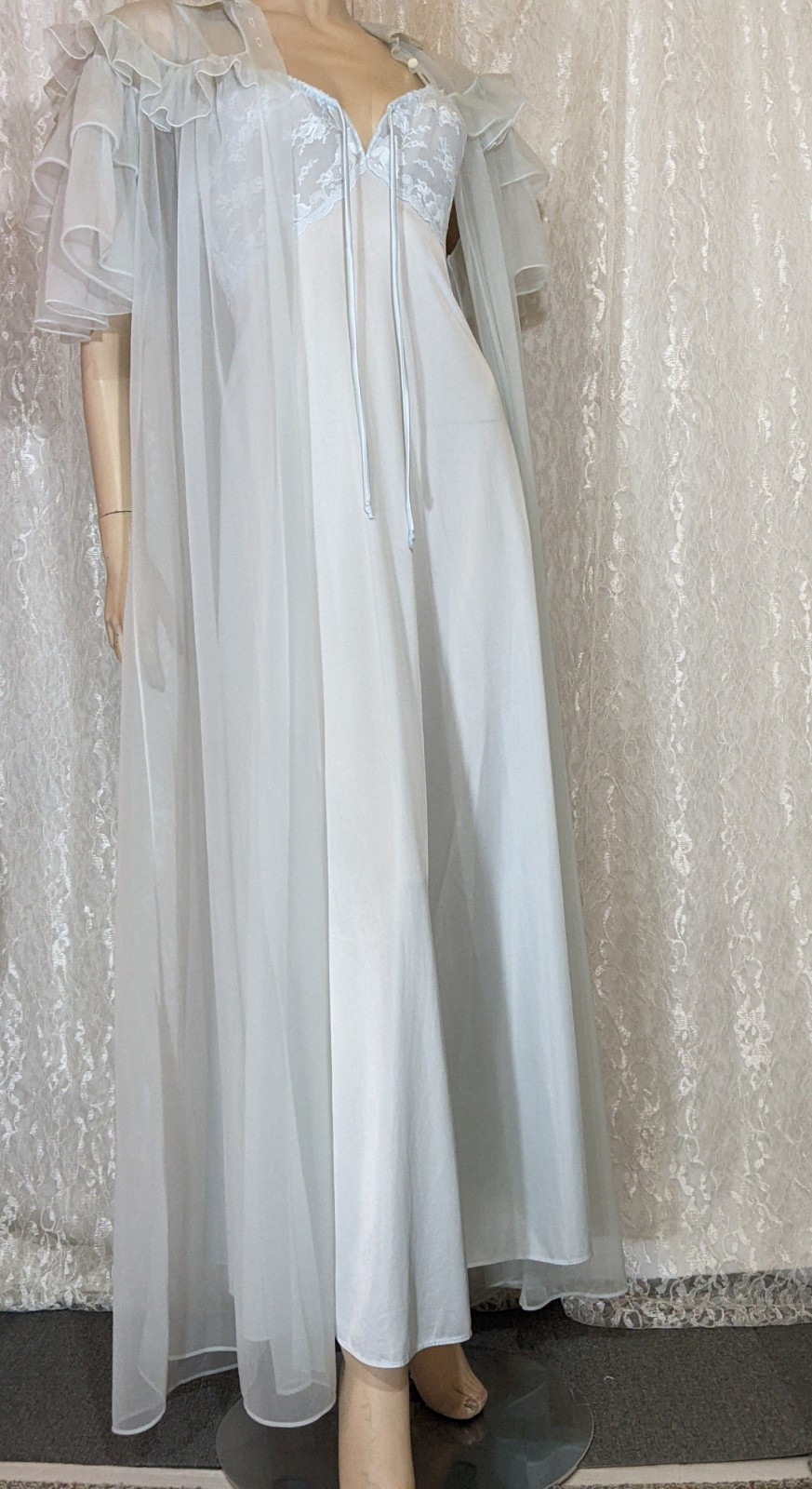 VTG Luxite by Holeproof Ruffle Sleeves Peignoir Robe Bonus Lingerie Nightgown M