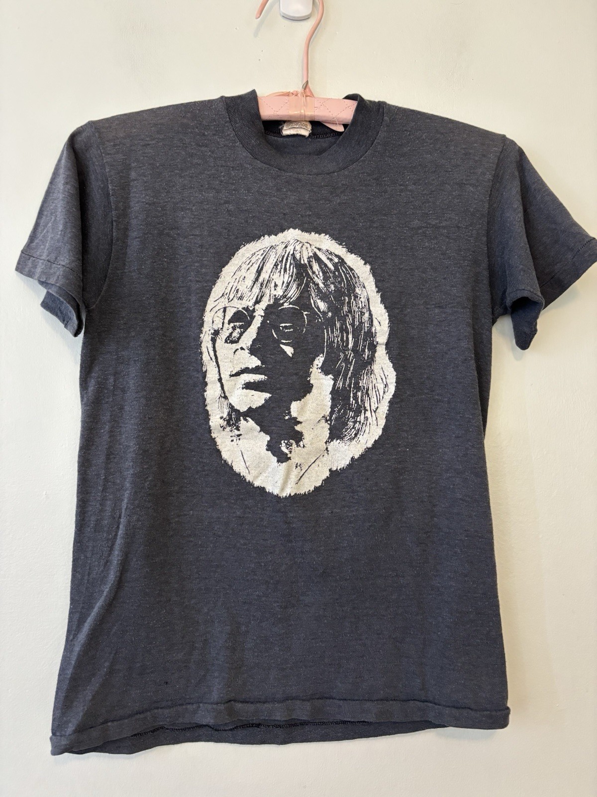 Vintage John Denver T Shirt Gray I Want To Live Small USA Unisex Holes