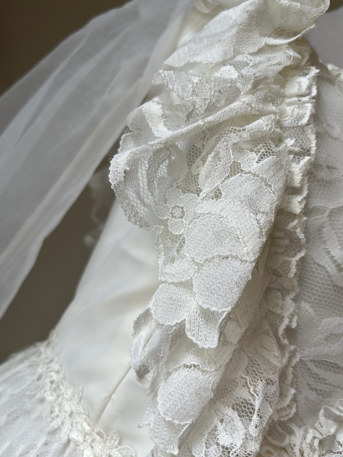 Vtg Victorian Prairie Cottage Lace pleated Wedding Dress 70s 80s Romantic 2?
