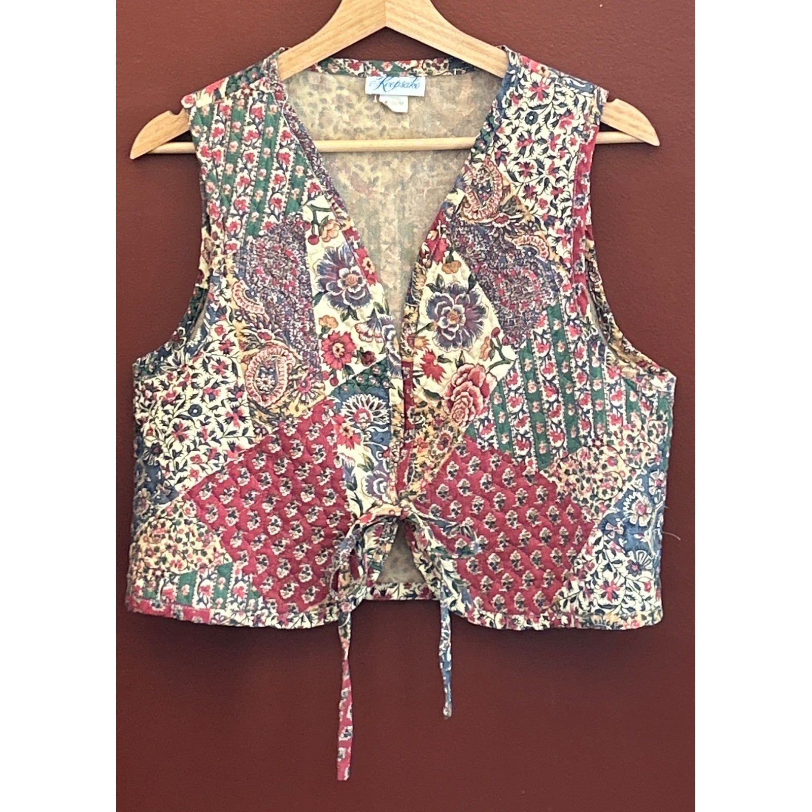 Vintage Keepsake Quilted Vest Patchwork Cottagecore Boho Grannycore Shabby Chic