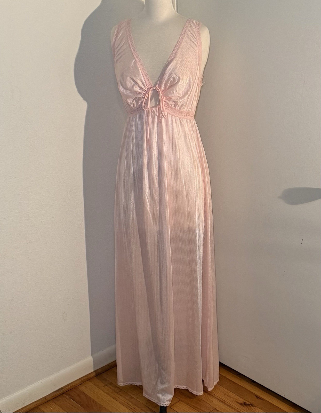 NWOT Miss Elaine VTG Pink Satin Nylon & Lace Keyhole Nightgown Full Slip Large