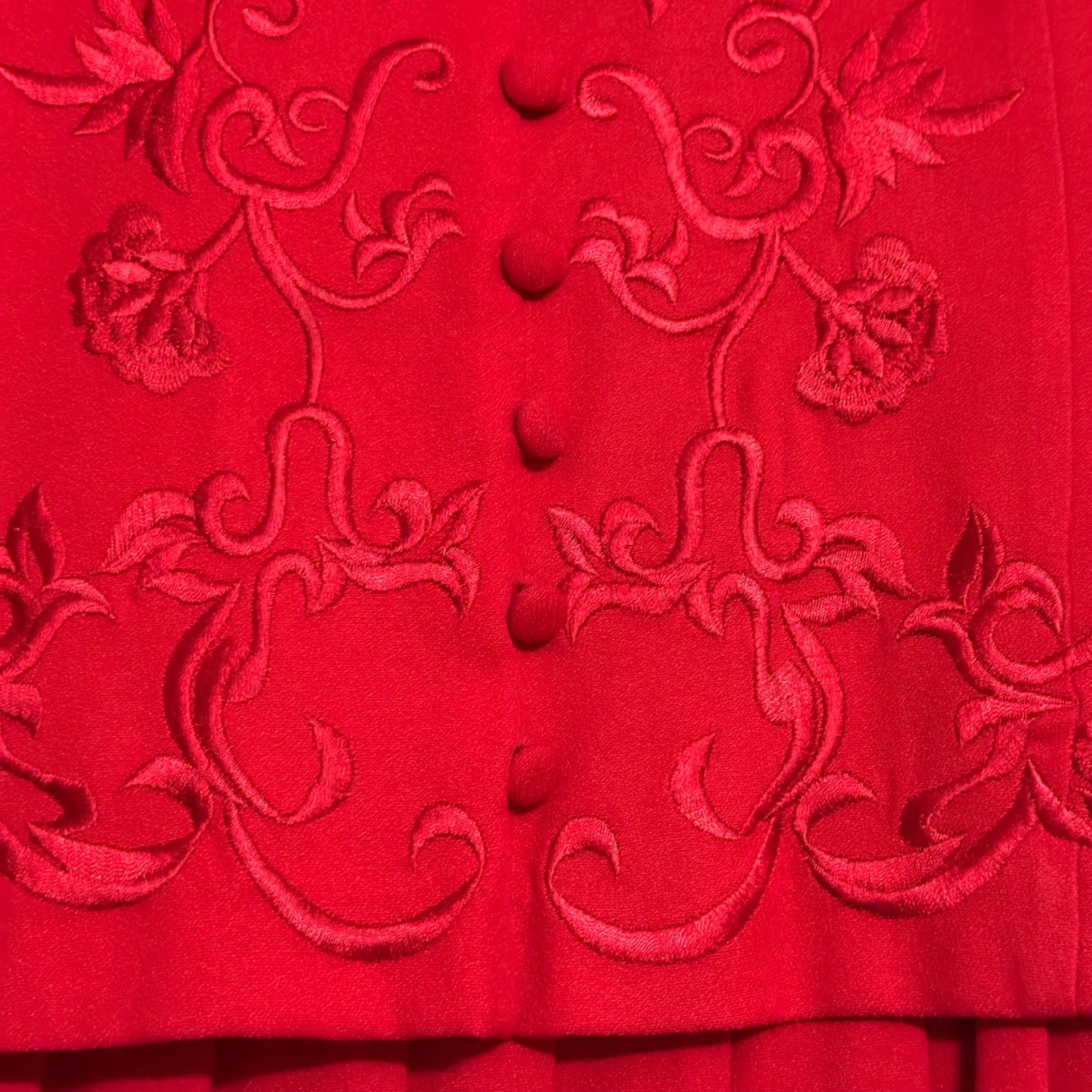 Karin Stevens Vintage 80’s Red Floral Embroidered Long Sleeve Dress Pleated 16