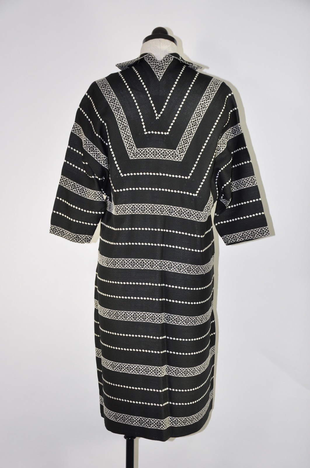 VTG 1950s Lilli Diamond Black White Embroidery Two Piece Coat Pencil Dress Set S