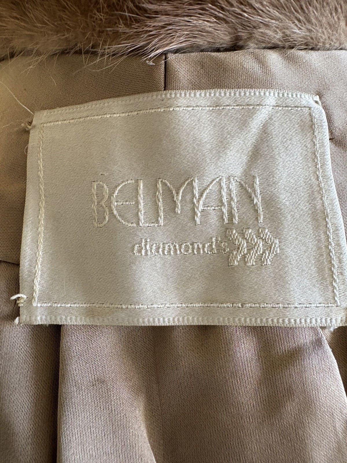 Vintage BELMAN Diamond Mink Cape Shawl Type Gorgeous Light Brown & Cream Color