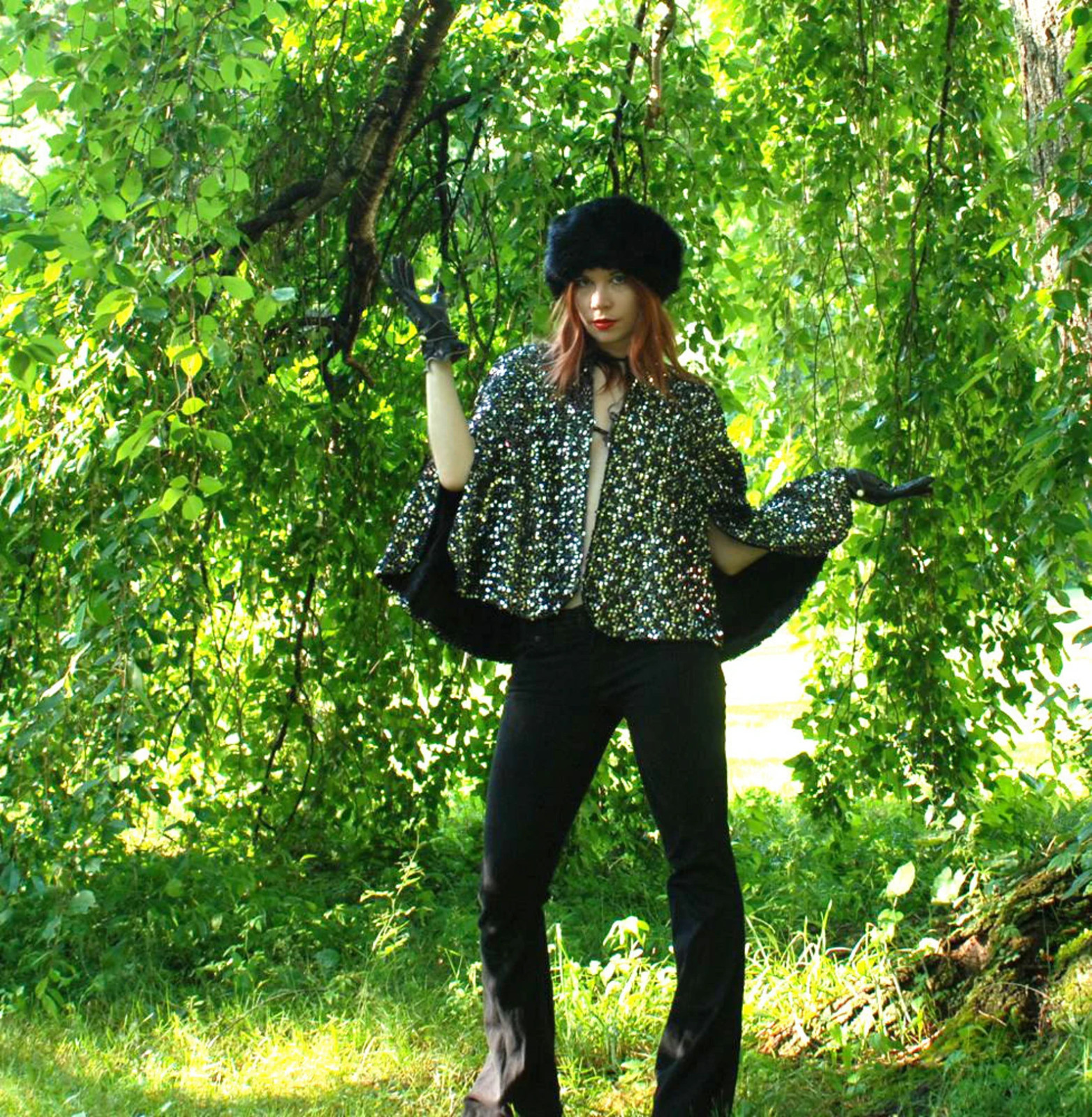 Vintage 1950s or 1960 Sequined Silver and Black Cape Satin Glam Rocker