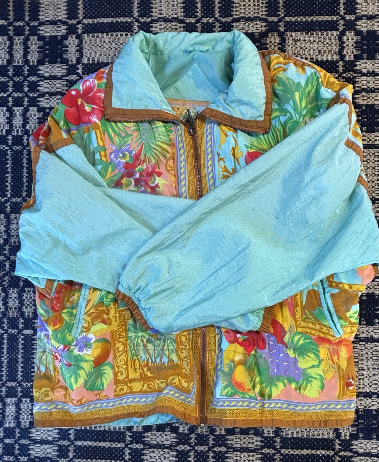 East West Size Small 80s Vintage Windbreaker, Women’s or Unisex Honestly