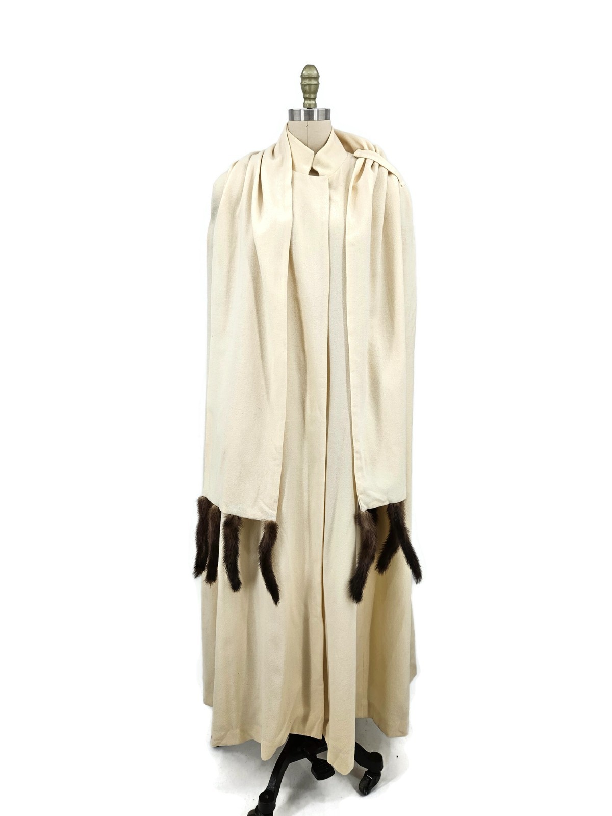 VTG C’est Simone Ivory Wool Cape Womens M Mink Scarf