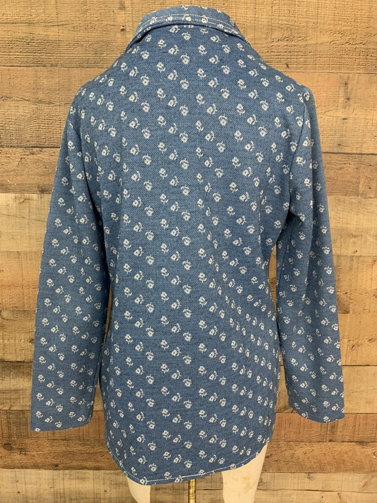 Vintage 1970’s Pointy Collar Polyester Knit Button Up Floral Shirt Top Sz M