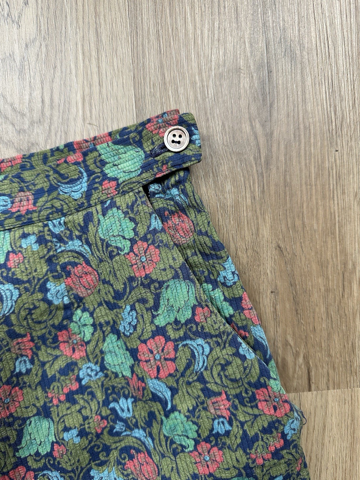 50s VINTAGE Rockabilly Side Zip Floral Textured Tapered Leg Pants